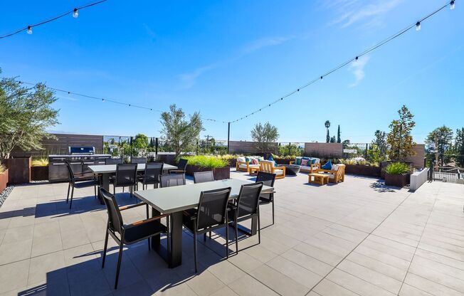 1 bed, 1 bath, 600 sqft, $2,500, Unit 122