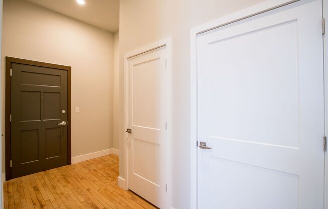1300 S 19 ST