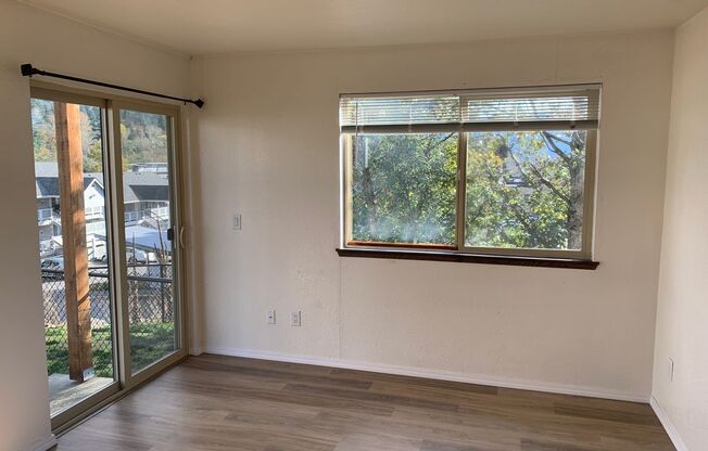 3 beds, 2 baths, 1,434 sqft, $2,450, Unit B110