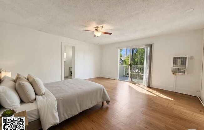 1238 W ADAMS BLVD