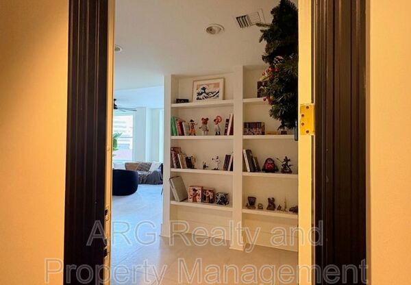 57 FORSYTH ST NW
