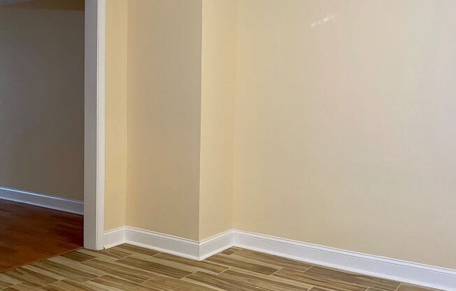 Fantastic Updated 3 Bedroom Townhome ~ Parkville