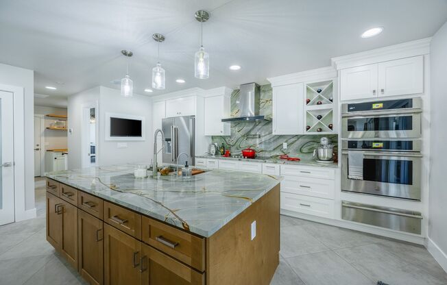 Fully Renovated 4 Bed/ 2.5 Bath Home in Winter Park Pines!