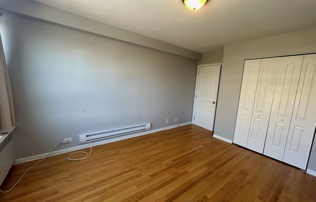 1 bed, 1 bath, 700 sqft, $1,950, Unit 418-0912