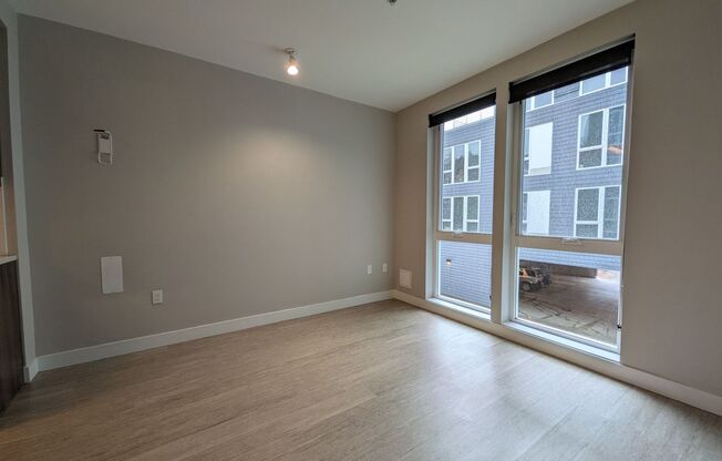 1 bed, 1 bath, 520 sqft, $1,350, Unit 201