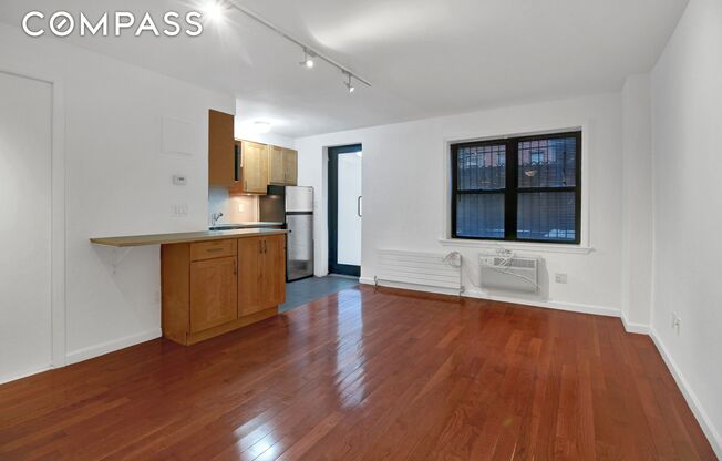 Studio, 1 bath, $2,795, Unit 1