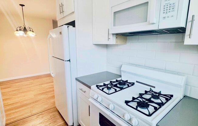 642 N. Hayworth Ave.