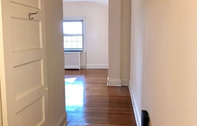 1 bed, 1 bath, 600 sqft, $1,400, Unit 514