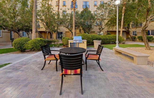 Furnished Exquisite 1-Bedroom Luxury Condo Minutes from the LV Strip with Resort-Style Amenities