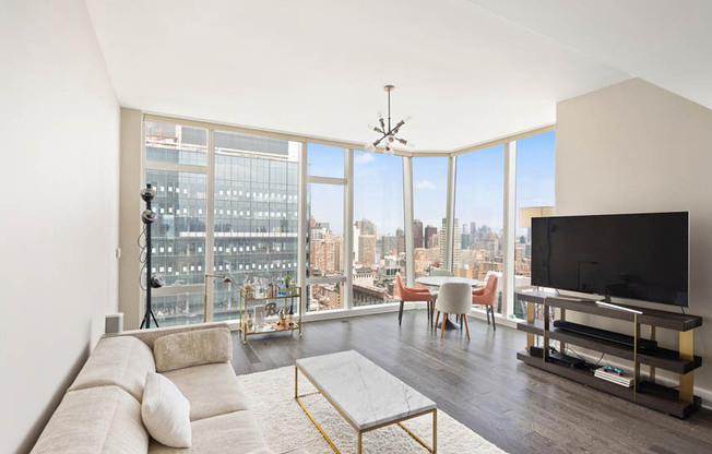 45 E 22 ST