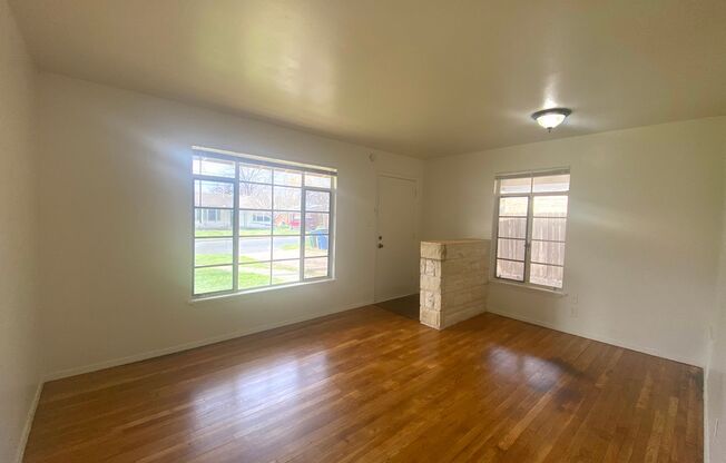 3/2 with 2 living rooms & a Huge Yard