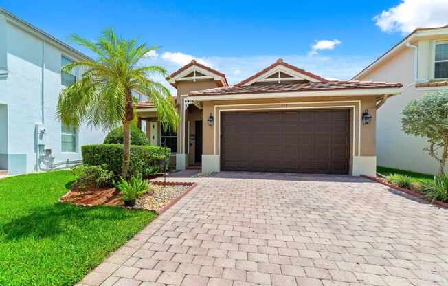 132 Belle Grove Lane #132, Royal Palm Beach, FL 33411