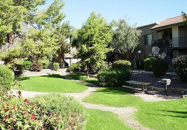2 beds, 1 bath, 830 sqft, $1,349, Unit 235