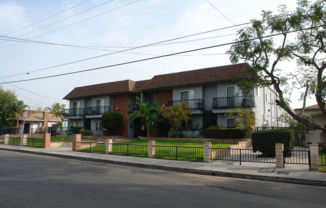 Windsor Arms Apartments