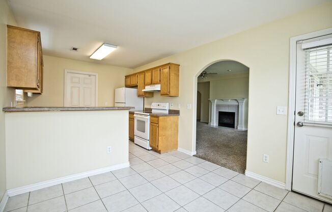 3 beds, 2 baths, $1,700