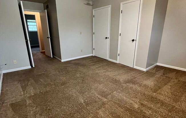 2 beds, 1 bath, $900