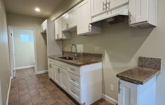 1 bed, 1.5 baths, $2,195, Unit 1407-106