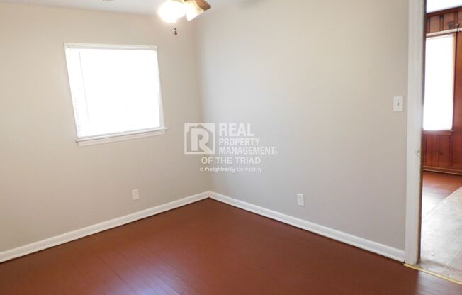 1 bed, 1 bath, $695, Unit 2713 Fairfax Road #B