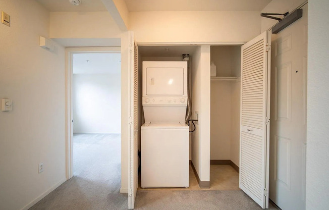 8200 OCEANVIEW TER