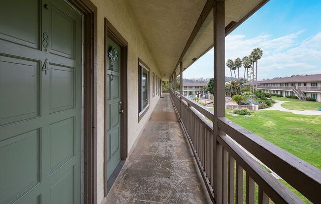 2 beds, 1 bath, 950 sqft, $2,375, Unit 84