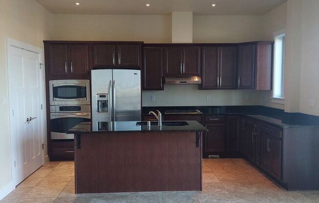 2 beds, 2 baths, $2,495