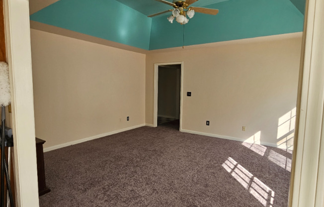 1011 BROOKWOOD DR