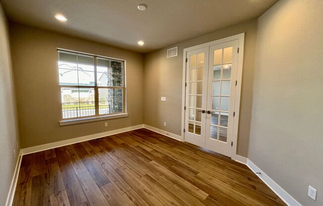 5 bed 4 Bath IMMACULATE NEW BUILD in THORNTON!!