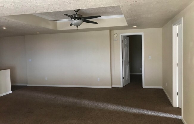 2 beds, 1 bath, $1,100, Unit 1