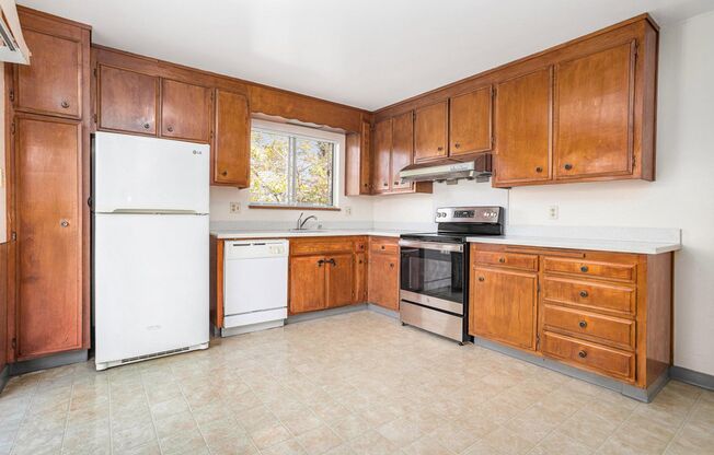 1372 Pearl St. #B - 2 bedroom | 2 bath | Upper unit