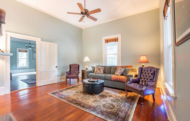 3 beds, 2 baths, $3,500