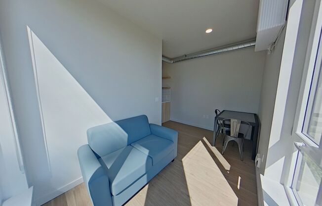 Studio, 1 bath, 314 sqft, $1,300, Unit 414