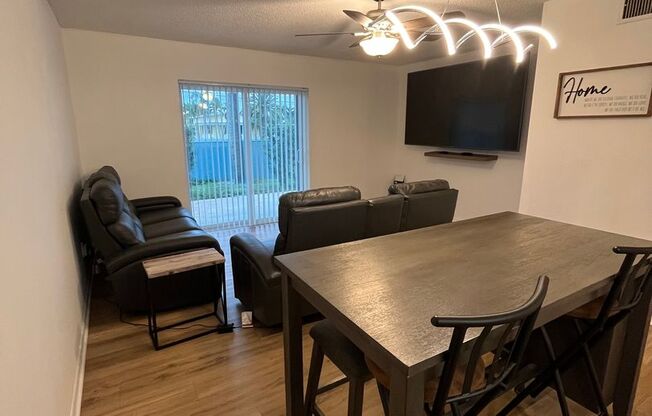 1 bed, 1 bath, $1,700, Unit A5