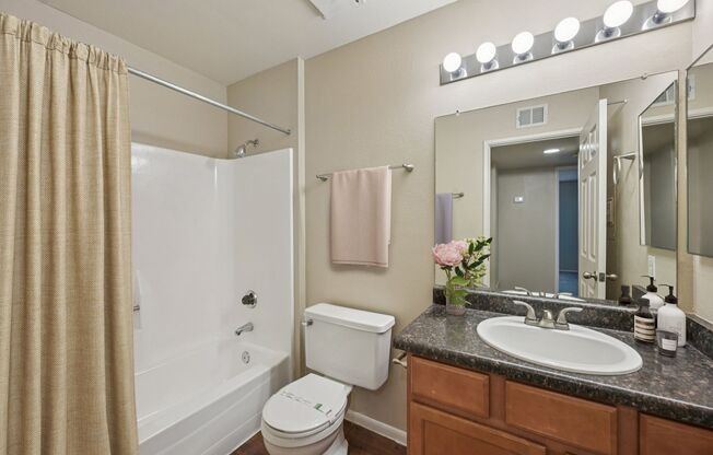 1 bed, 1 bath, 750 sqft, $1,245, Unit 131