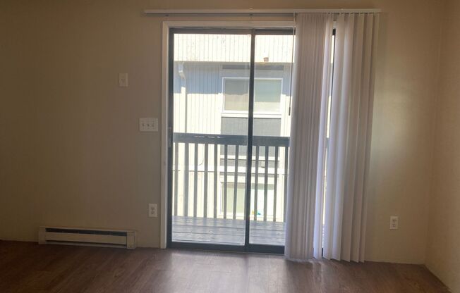 MP137 - 2945-2951 N Lee St
