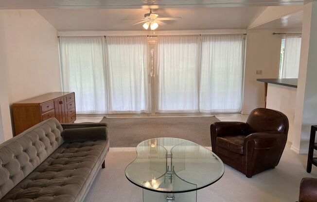 2 beds, 2 baths, $2,500