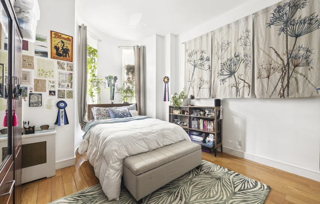 234 W 75 ST