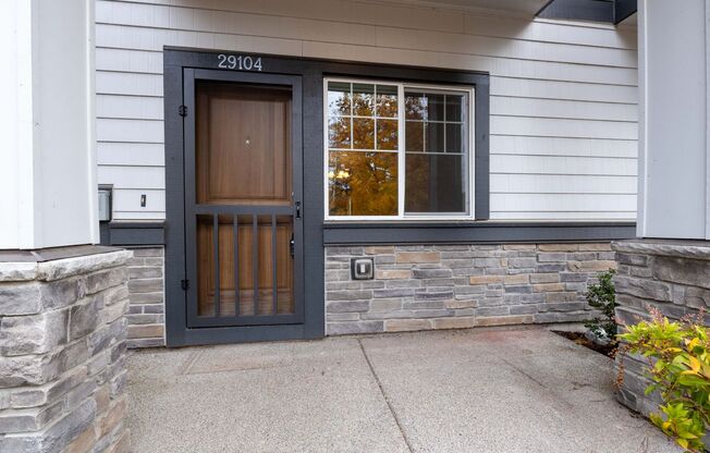 Beautiful 2br/2ba Townhome in Great Wilsonville Location!  ** MOVE IN SPECIAL **