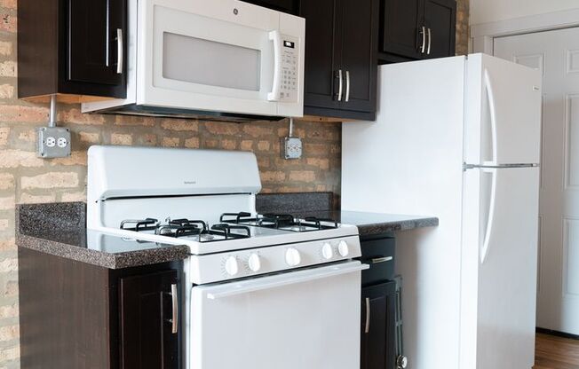 1 bed, 1 bath, 550 sqft, $1,675, Unit 4738-3C