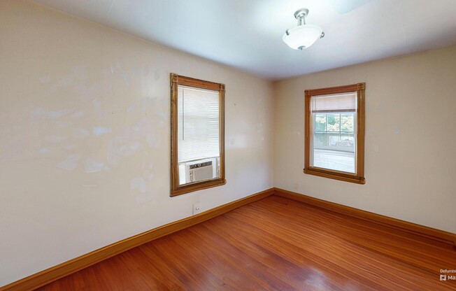 4 beds, 2 baths, 1,600 sqft, $4,795, Unit 2