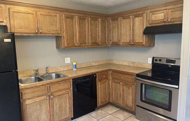 COMING SOON: Bright 3-Bed Home with Spacious Layout & Natural Light!