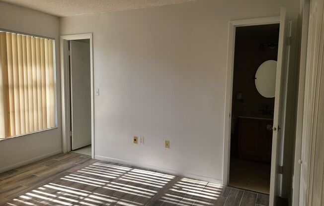 3 Bedroom Condo, close to airport & shopping! Available Now