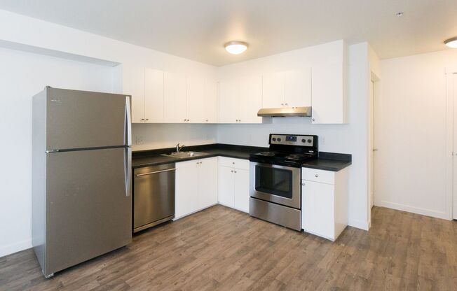 2 beds, 1 bath, 630 sqft, $1,674, Unit 102