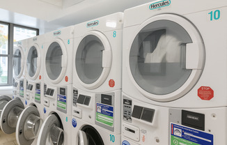 1 bed, 1 bath, 450 sqft, $3,250, Unit S4D