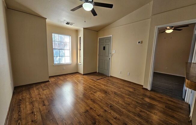 4803 Hamilton Wolfe Rd