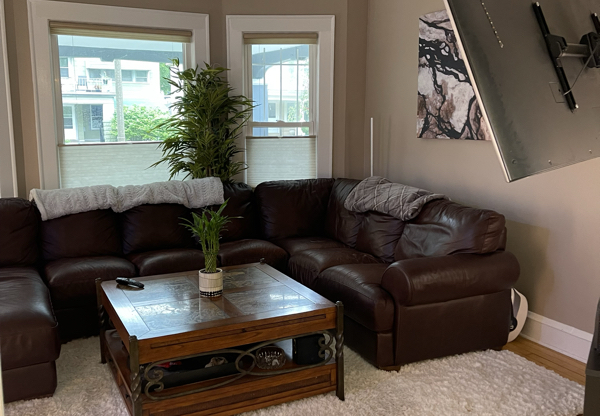 2115 2117 N NEWHALL