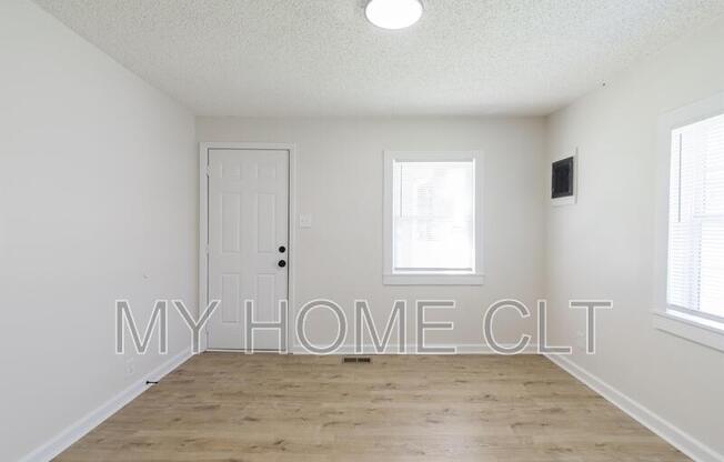 907 BAKER BLVD