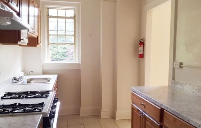 2 beds, 2 baths, 775 sqft, $1,975, Unit 206