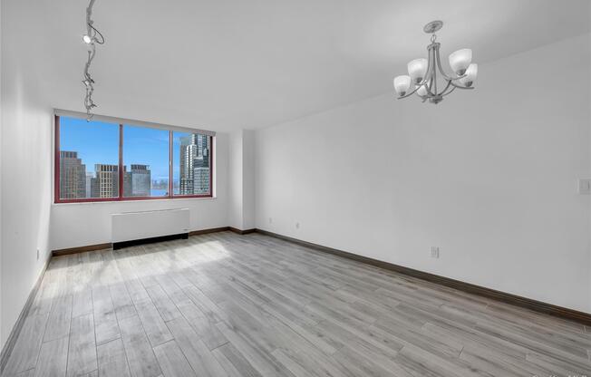 1 bed, 1 bath, 700 sqft, $3,950, Unit 25M