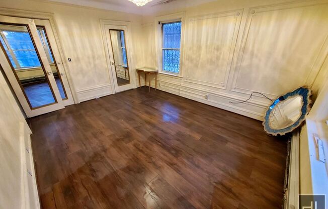 3 beds, 1 bath, 1,200 sqft, $3,600, Unit 2