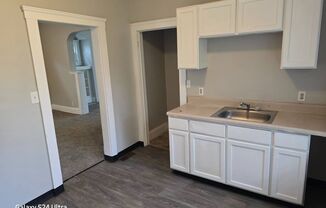 3 beds, 1 bath, $1,290